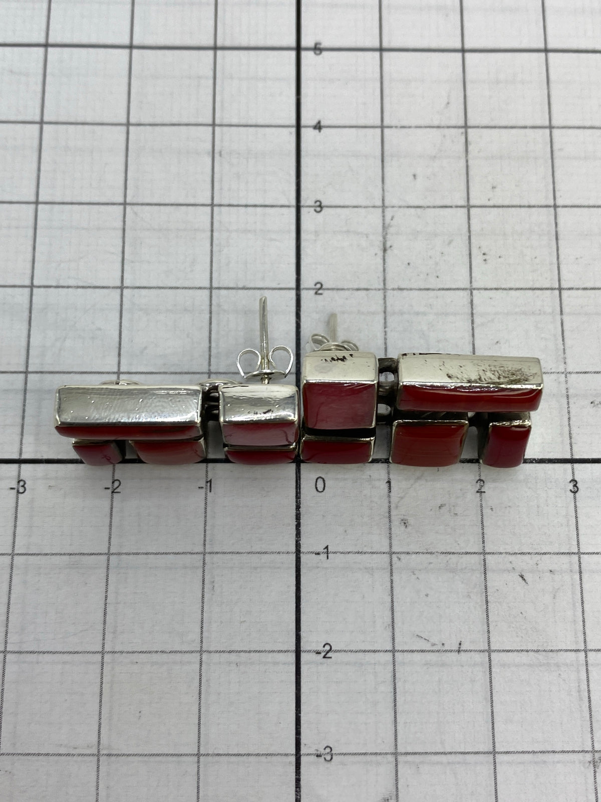 Aretes de plata pura con Quinto 925 y tres piedras naturales combinadas en rosa y rojo