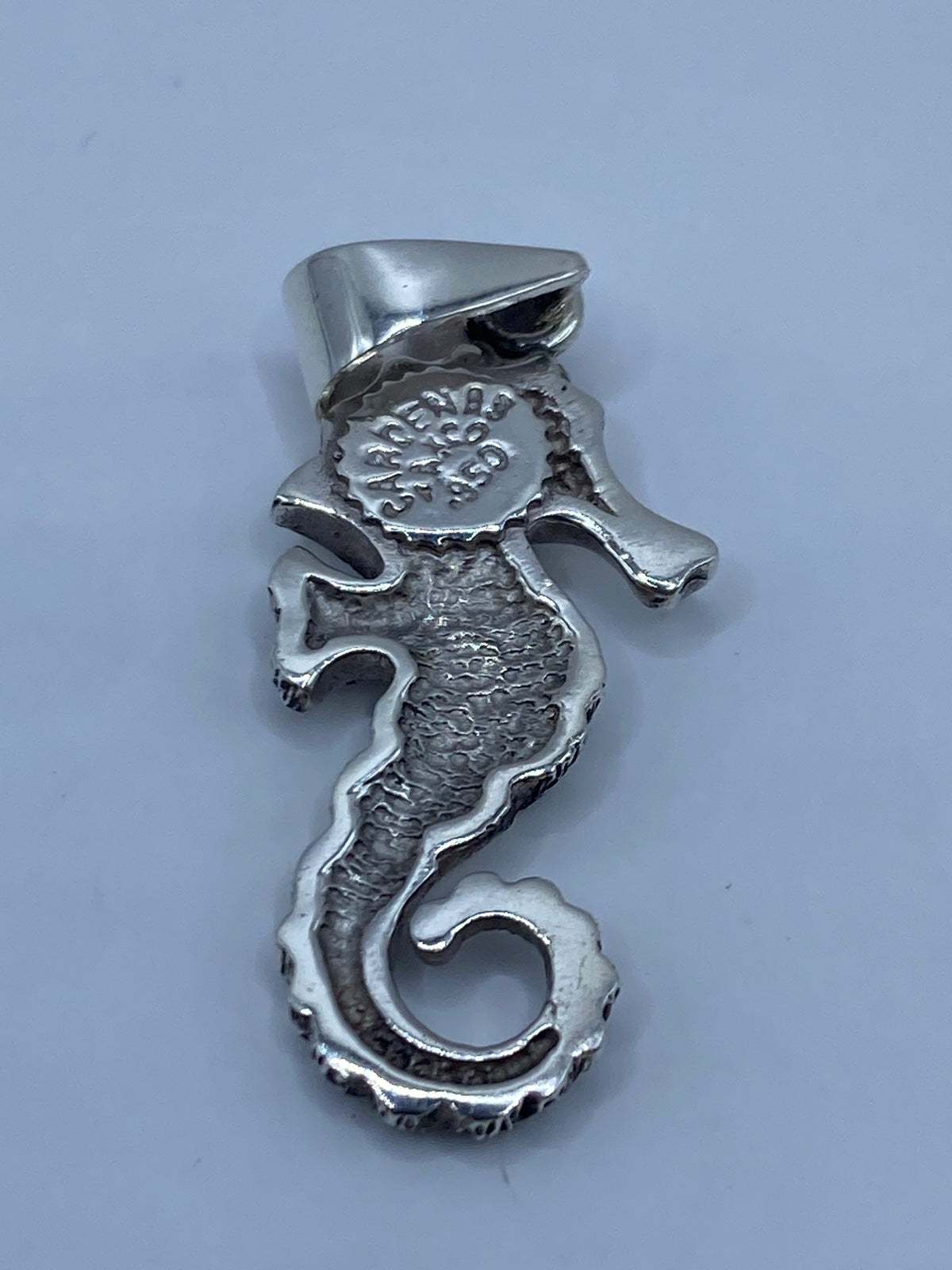 Dije Caballito de Mar Plata 950 Opalo de Fuego Verde — foto 5