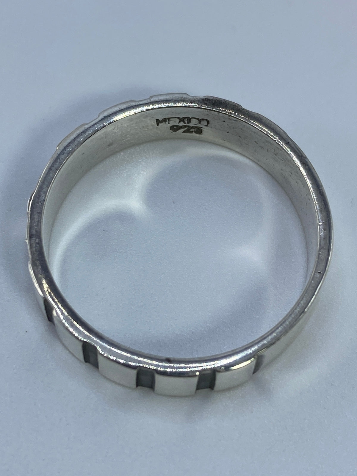 Interior del anillo con marca de autenticidad 925 y México