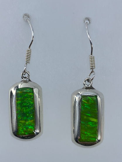 Par de aretes minimalistas de plata 925 rectangular pulida, sin piedra, 3.7 cm de largo