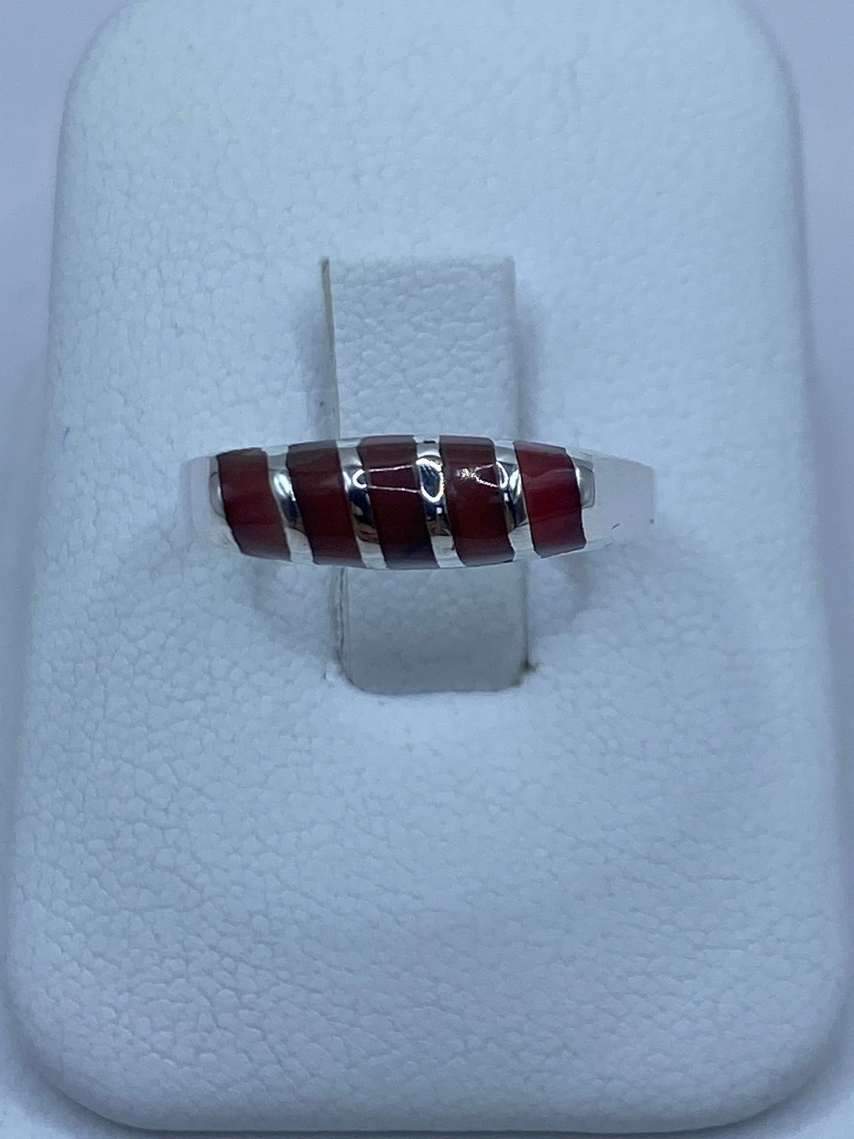Anillo de plata 925 con piedra incrustada en talla 8