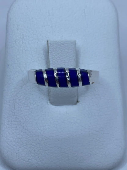 Anillo de plata 925 con lapislázuli azul profundo engastado a mano
