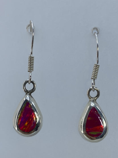 Par de aretes de plata con ópalo de fuego rosa, gancho plateado