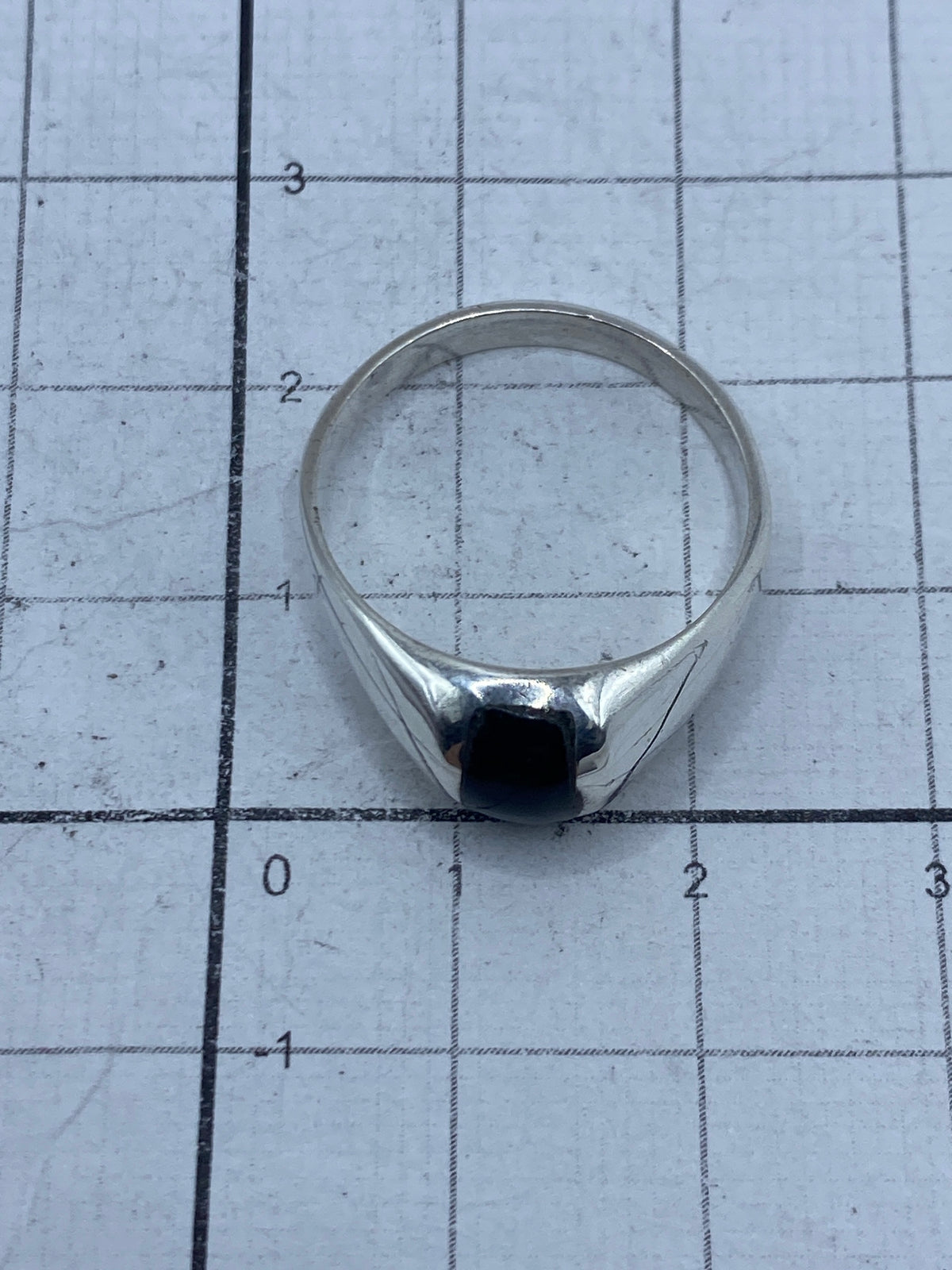 Reverso del anillo mostrando el Quinto 925 marcado
