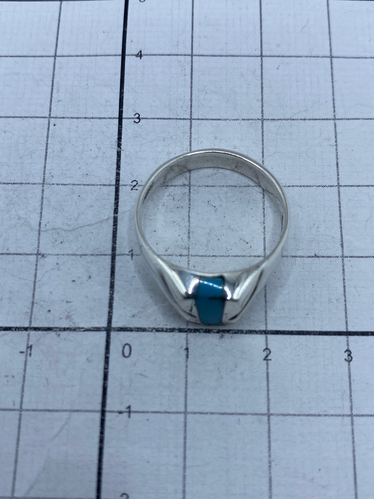 Detalle del Quinto 925 estampado en el interior del anillo de Taxco