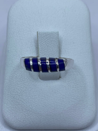 Anillo de plata 925 con lapislázuli azul en bandas alternadas, vista frontal