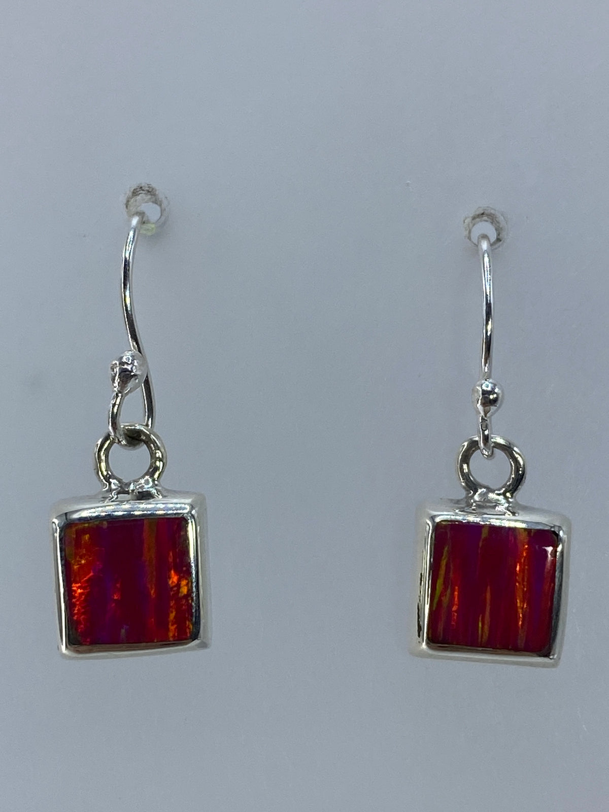 Par de aretes de plata 925 con ópalo de fuego rosa de 2 cm, colgando del gancho