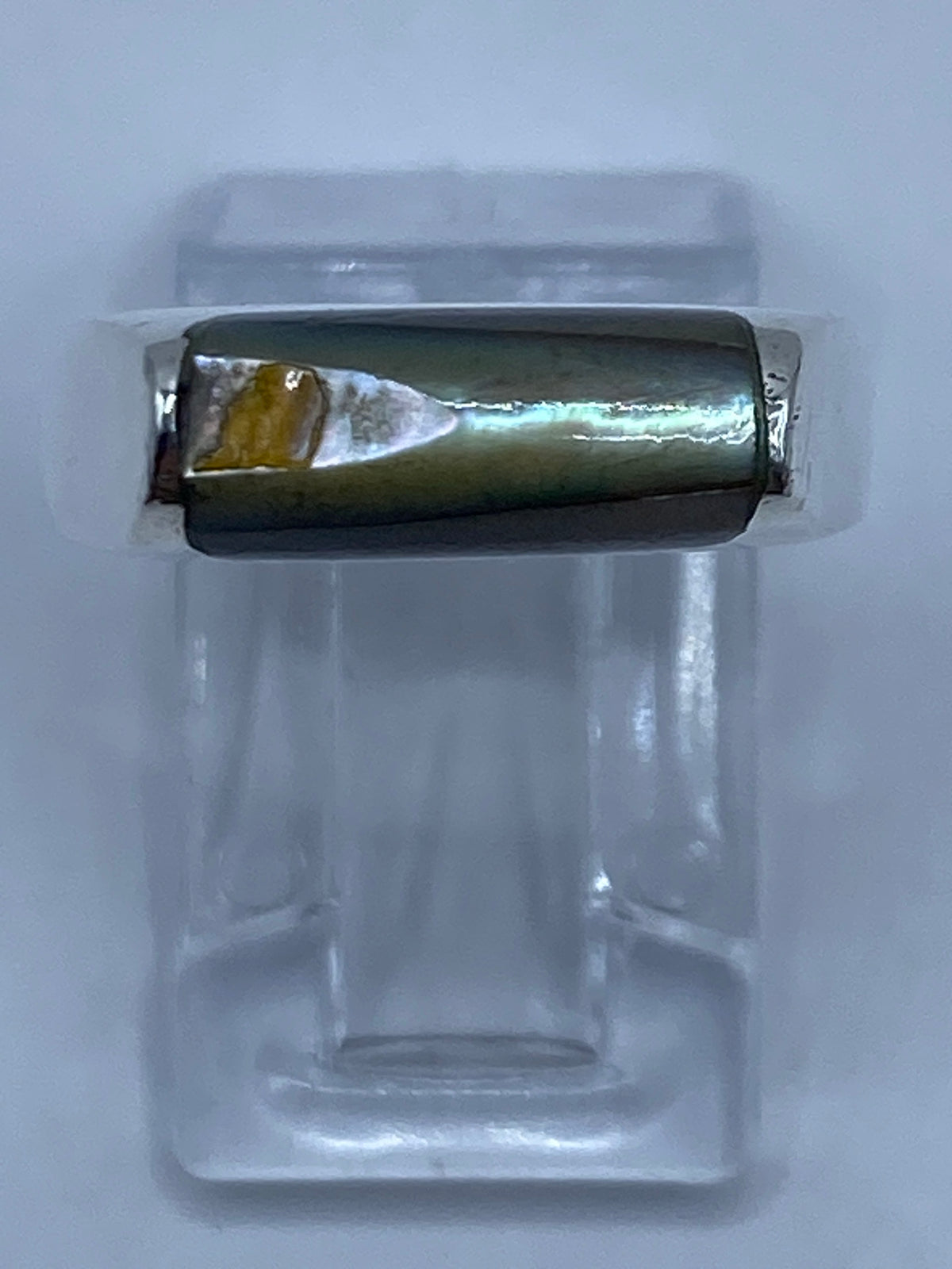 Anillo de plata 925 con concha de abulón iridiscente en talla 7