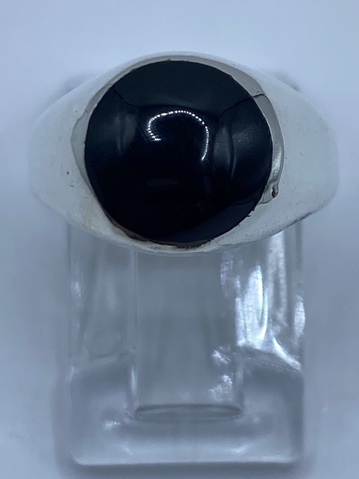 Anillo de plata 925 con ónix negro en talla 6, visto desde arriba