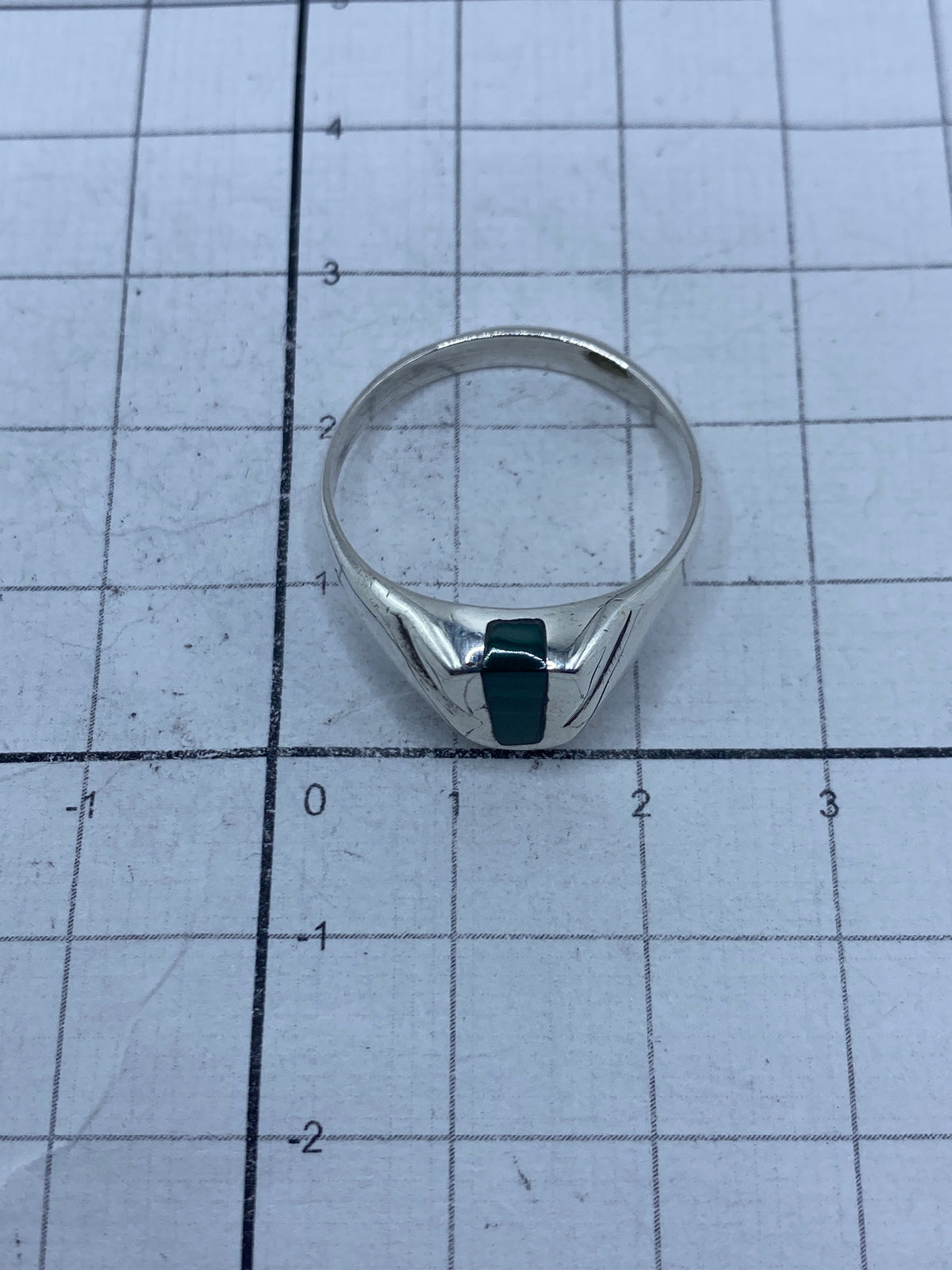 Reverso del anillo mostrando el Quinto 925 de Taxco
