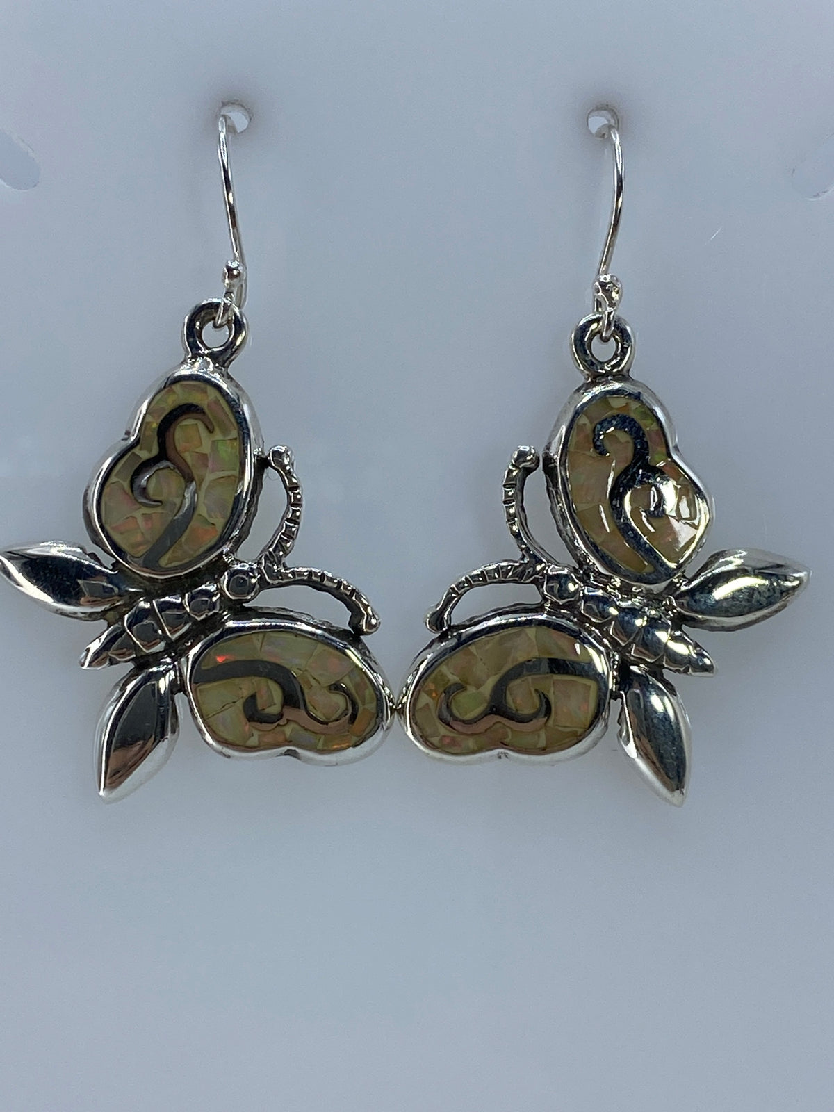 Par de aretes de plata floral con ópalo de fuego multicolor de Taxco, 950