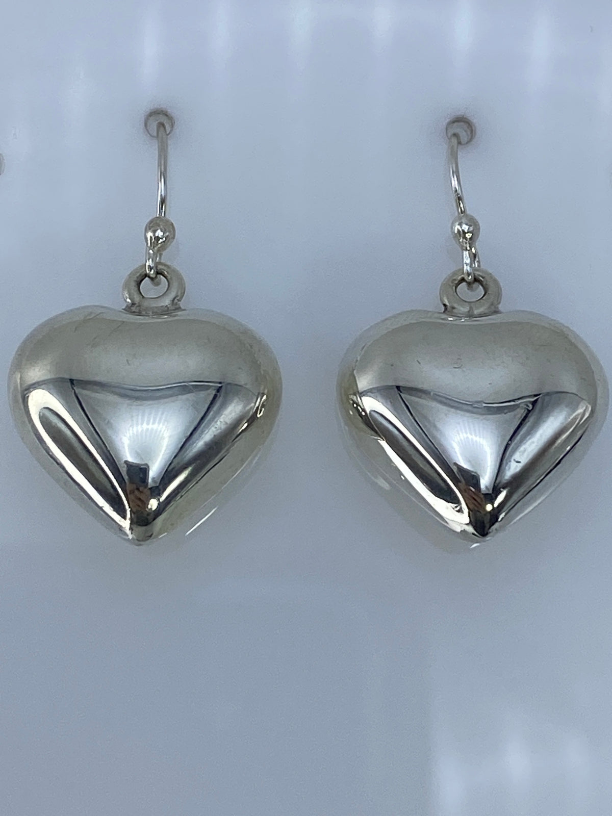 Par de aretes de plata 925 en forma de corazón macizo, gancho francés