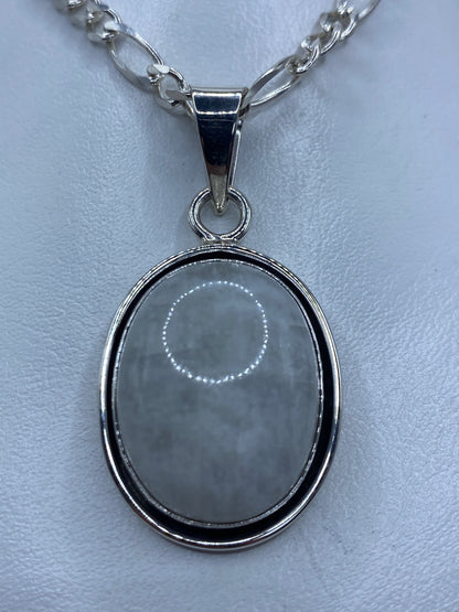 Dije de plata 925 con cuarzo cristalino engastado, colgante de 4.7 cm sobre cadena de eslabones