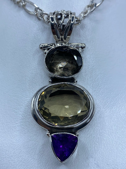 Dije de plata con circonia champaña y morada en cascada, colgante del cuello