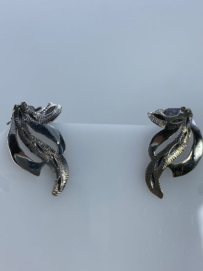 Par de aretes de plata calado con diseño geométrico de Taxco