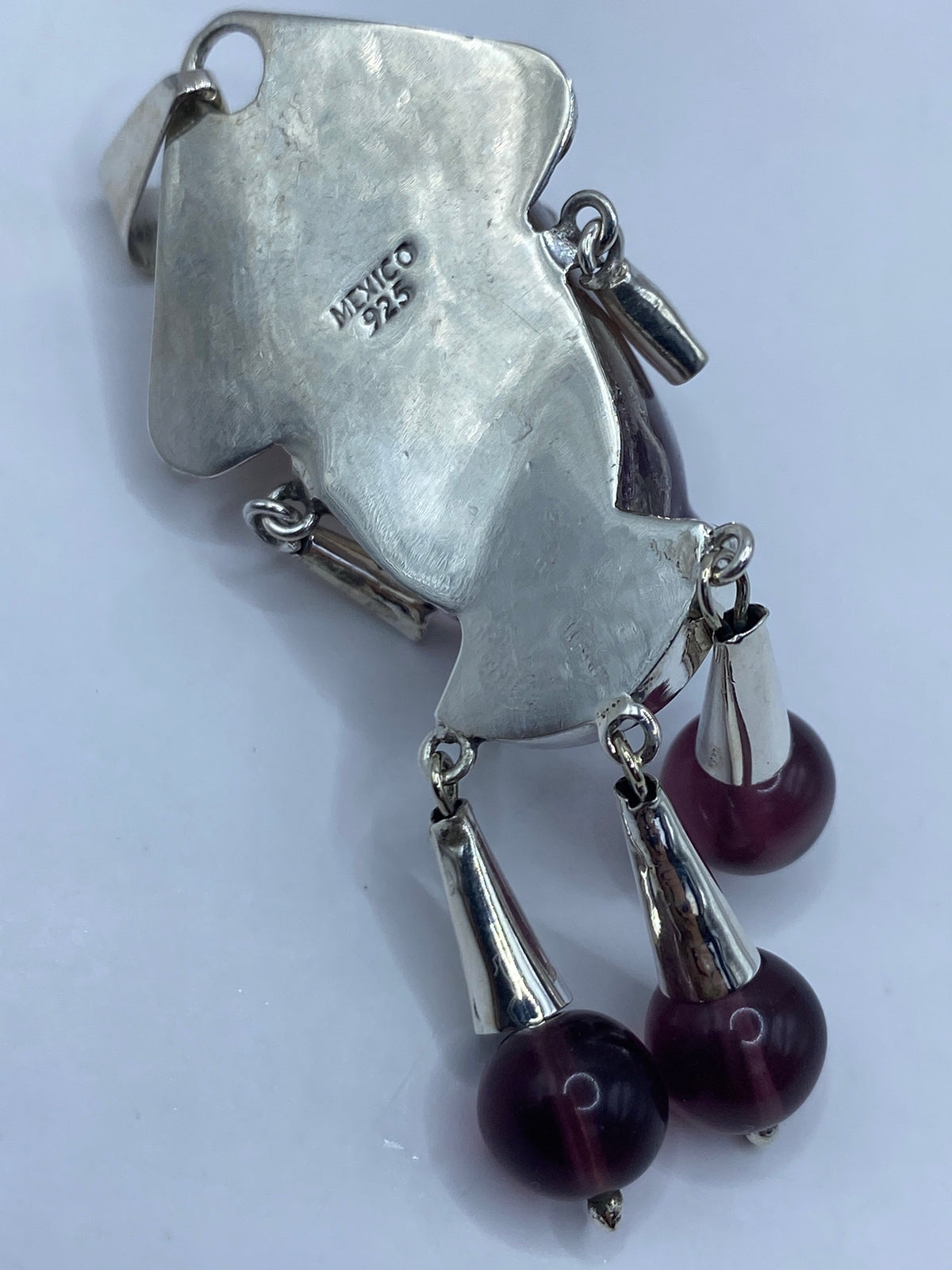 Dije K'inich Janaab' Pakal Repujado Amatista — Plata 925 — foto 6