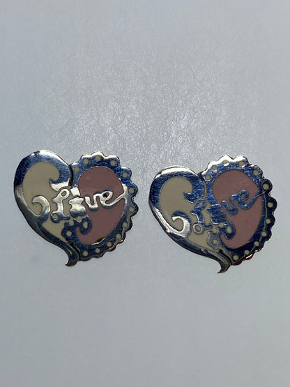 Par de aretes de plata 925 cartoneado con diseño floral de corazón, vista frontal