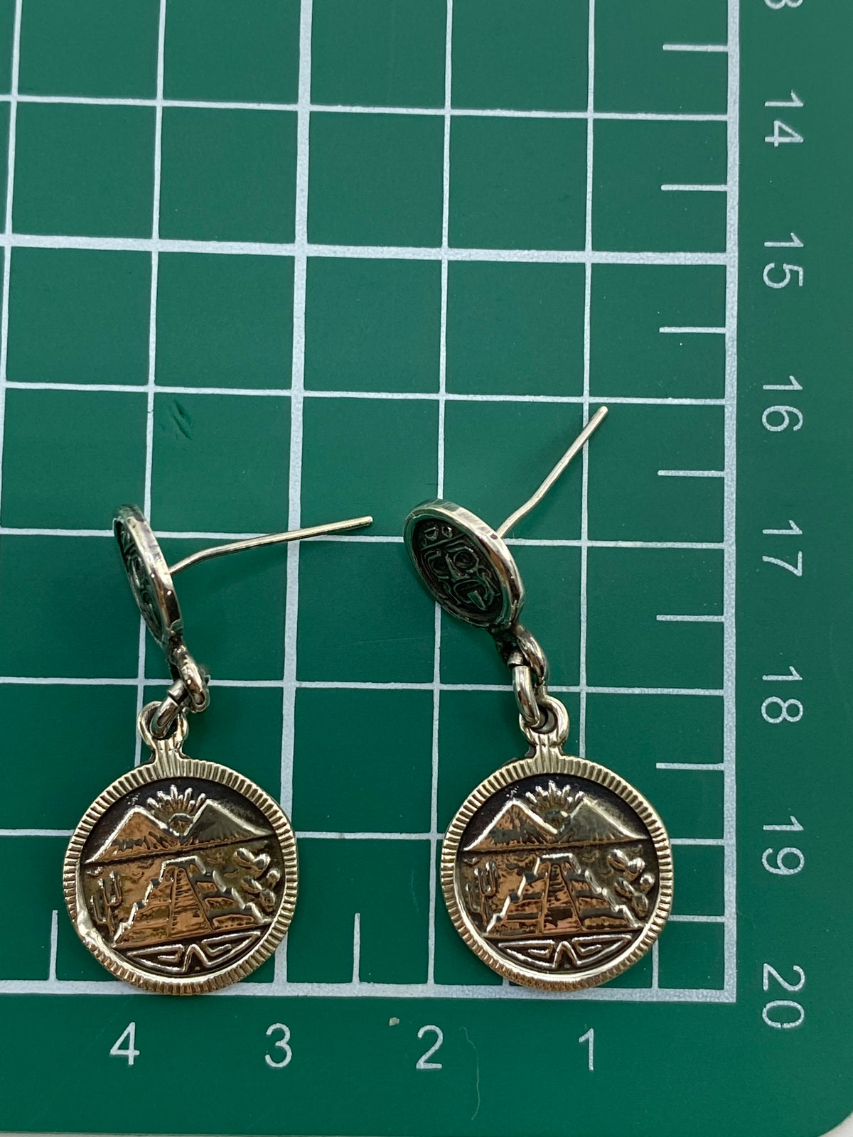 Detalle del reverso con marcas 925 STERLING y sello de Taxco