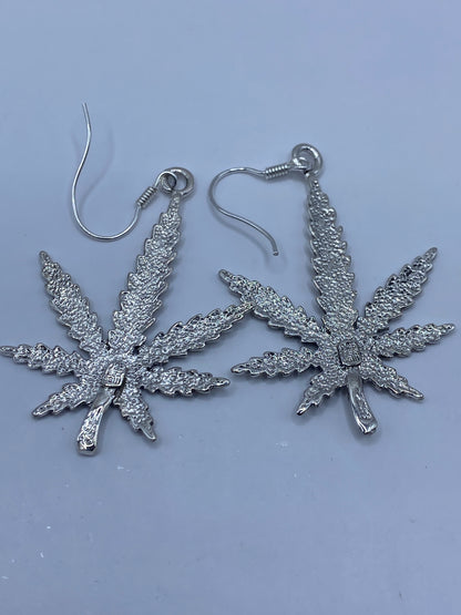 Aretes de Plata Repujada Hoja Cannabis — Taxco 925 — foto 5