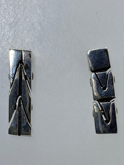 Aretes sobre regla métrica, medidas claras