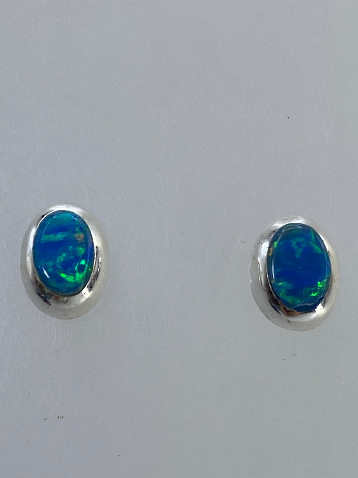 Aretes en escala de centímetros, par completo con pernos de plata