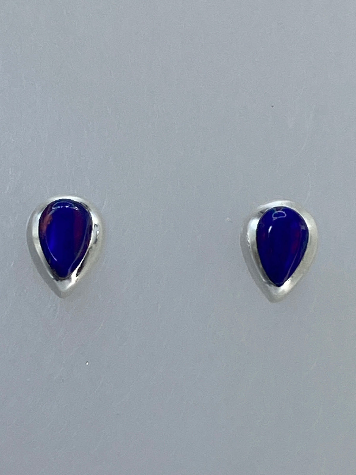 Par de aretes de plata 925 con ópalo de fuego multicolor en forma de gota