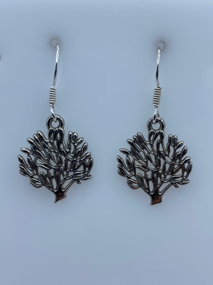 Medida de los aretes Árbol de la Vida: 3.4 cm de largo