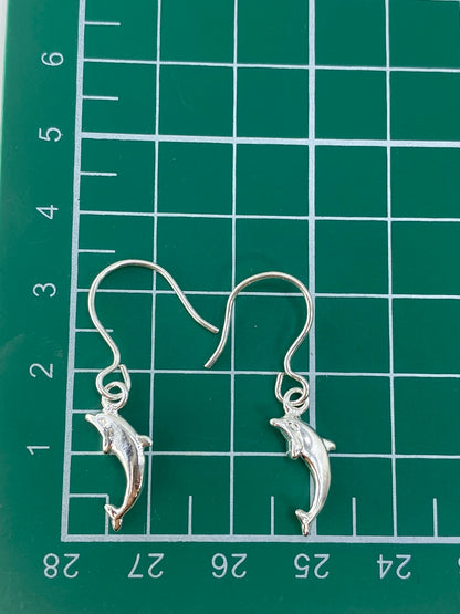 Aretes de plata delfines con ganchos de plata 925 visibles