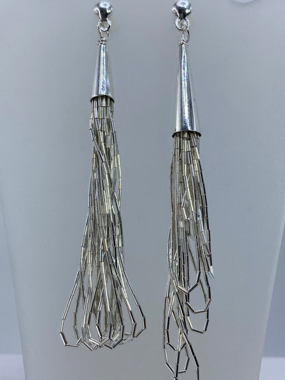 Aretes cónicos de plata pura con postes, largo de 7.9 cm