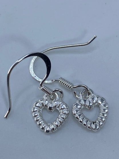 Aretes de Plata Repujado Corazón — Taxco 925 — foto 5