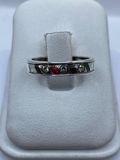 Anillo de plata .950 con Ópalo de Fuego multicolor en estuche blanco