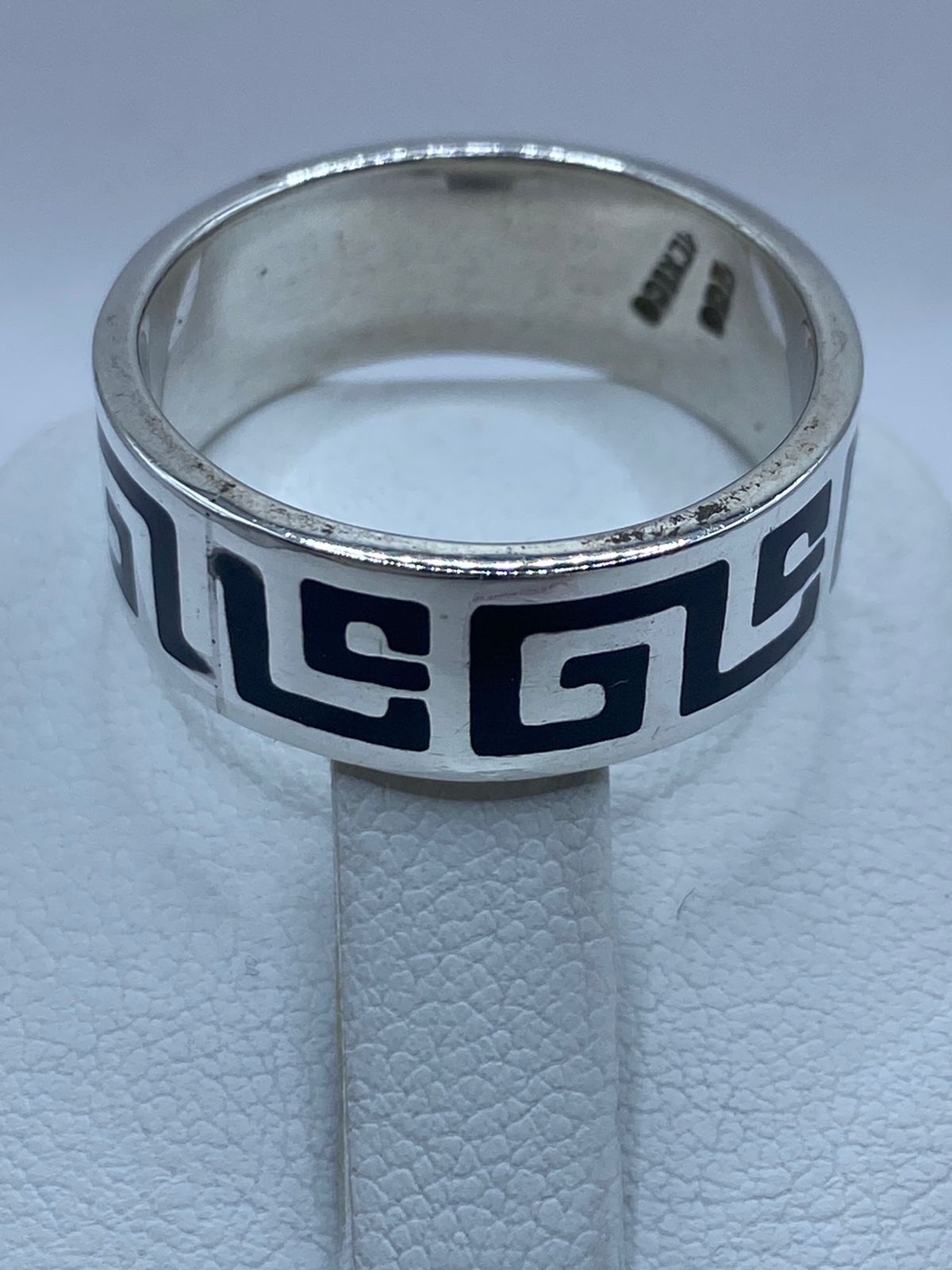 Anillo de Plata .925 con Ónix y Greca Ancestral, sello de autenticidad Plata Ley .925