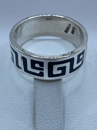 Anillo de Plata .925 con Ónix y Greca Ancestral, sello de autenticidad Plata Ley .925