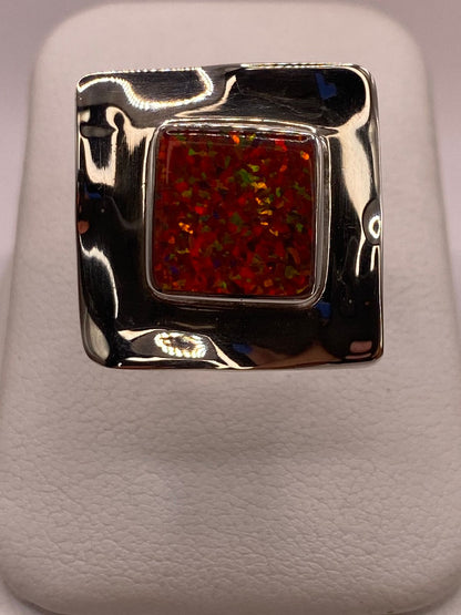 Anillo Ajustable Cuadrado con Ópalo de Fuego en Plata .925, vista de detalle
