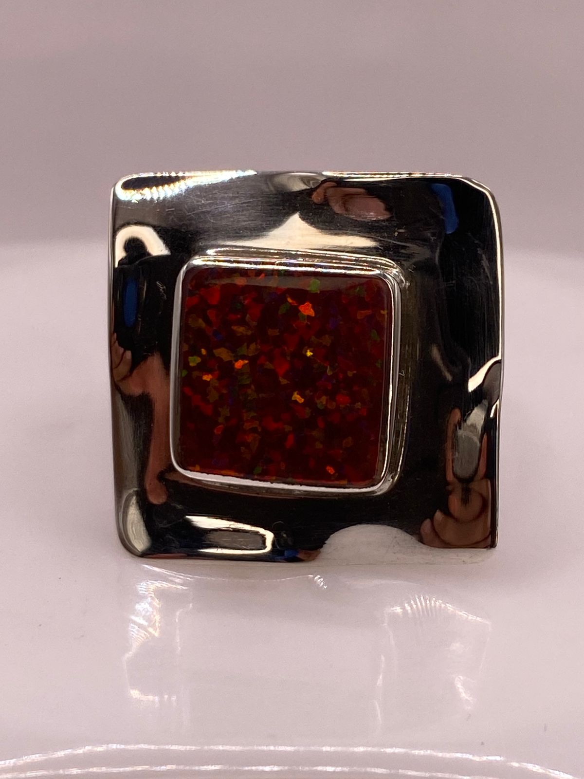 Anillo Ajustable Cuadrado con Ópalo de Fuego en Plata .925, vista superior