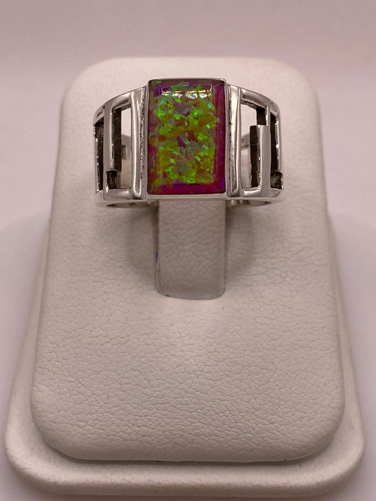 Anillo Ancho con Ópalo de Fuego Rosa, Amarillo y Verde en Plata .950 en báscula mostrando peso