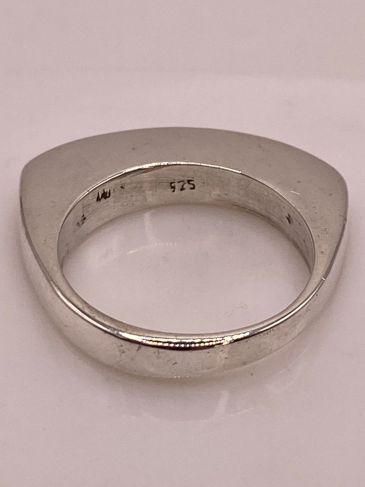 Anillo Argolla Lisa Geométrica en Plata .925, sello de autenticidad Plata Ley .925