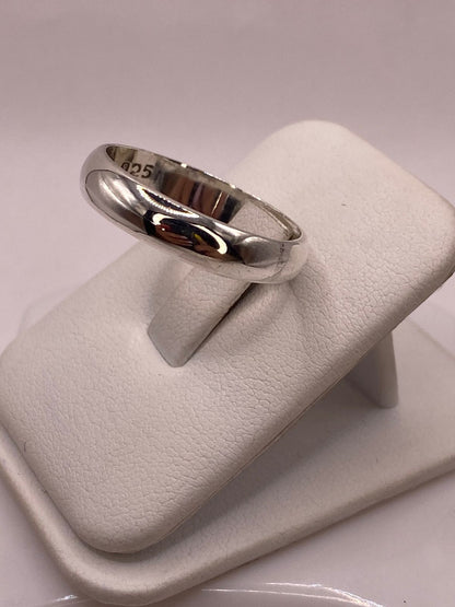 Anillo Argolla Lisa Media Caña en Plata .925, vista frontal