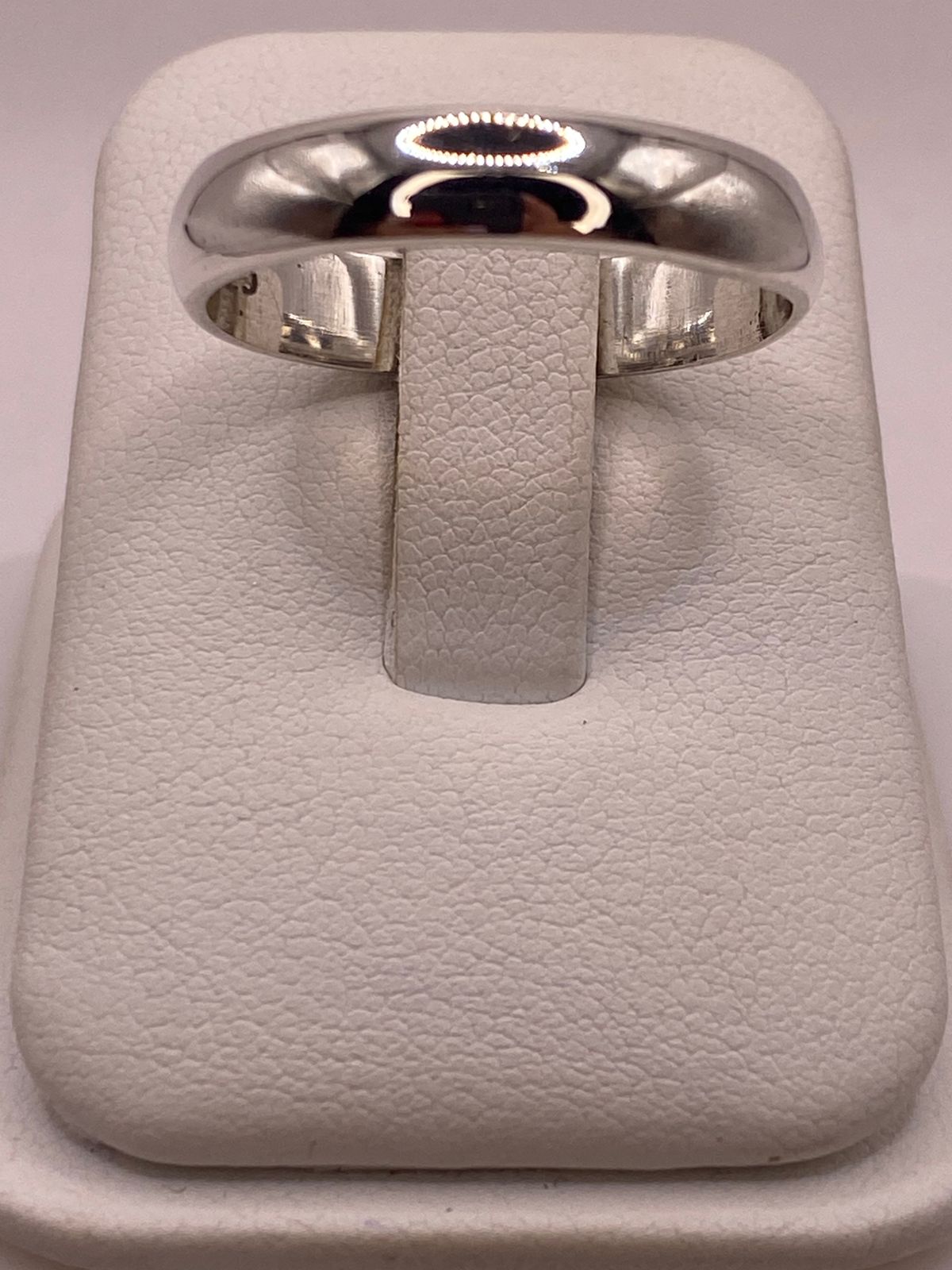 Anillo Argolla Lisa Media Caña en Plata .925, sello de autenticidad Plata Ley .925