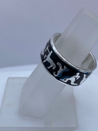 Anillo Arte Rupestre de Plata .925 con Obsidiana Negra, vista frontal