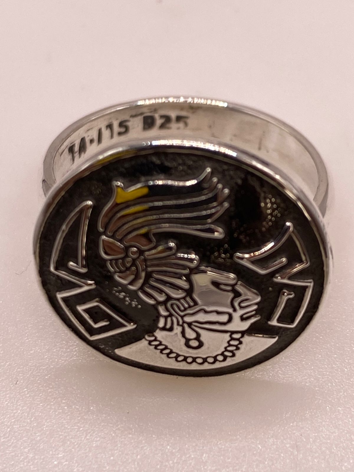 Anillo Artesanal Ajustable en Plata con Rostro Mesoamericano, sello de autenticidad Plata Ley .925