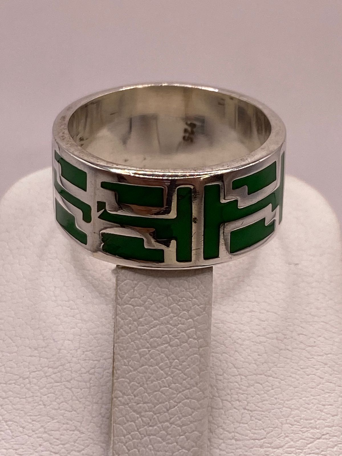 Anillo Artesanal de Malaquita con Diseño Geométrico en Plata, sello de autenticidad Plata Ley .925