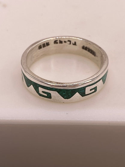 Anillo Artesanal de Malaquita con Greca Geométrica en Plata, sello de autenticidad Plata Ley .925