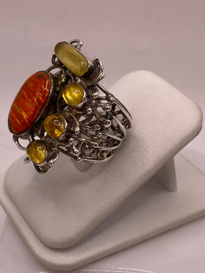 Estructura orgánica escultórica calada de plata .950 oxidada con ramas y remates esféricos — anillo étnico artesanal Taxco