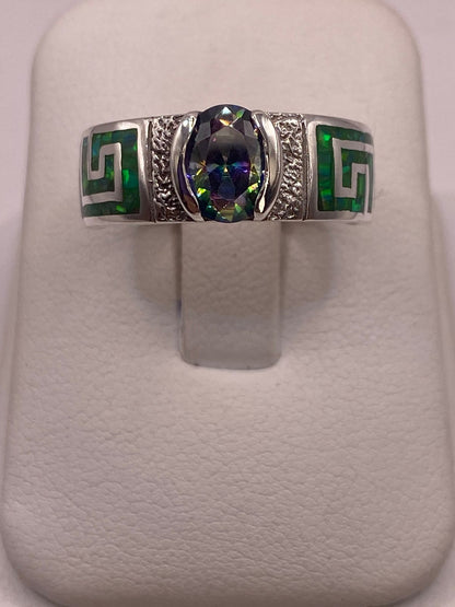 Anillo Artesanal de Plata 950 con Ópalo de Fuego y Zirconia, vista de detalle
