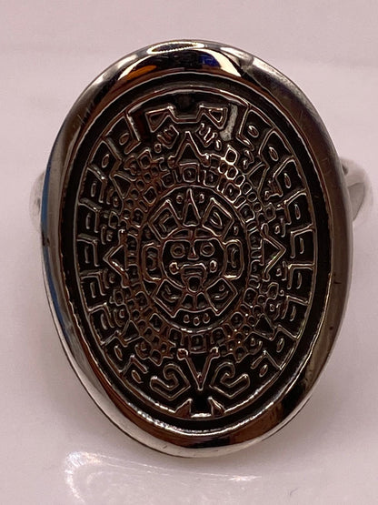 Anillo Artesanal en Plata con Calendario Azteca Grabado, sello de autenticidad Plata Ley .925