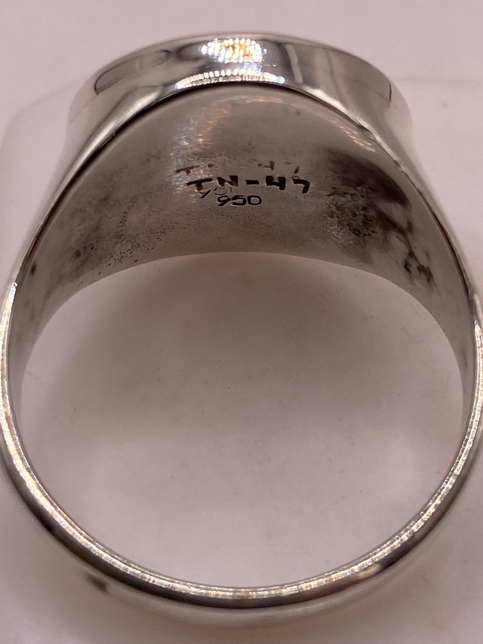 Anillo Artesanal en Plata con Calendario Maya en Relieve, sello de autenticidad Plata Ley .925