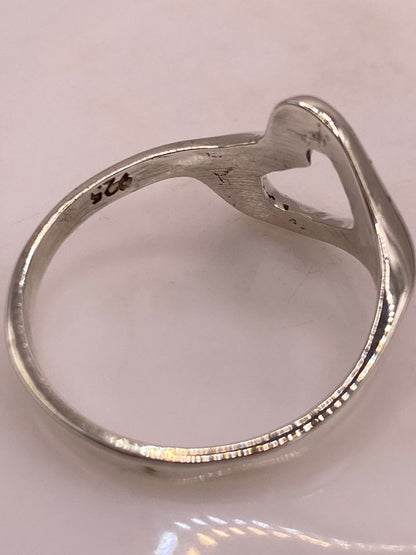 Anillo Artesanal en Plata con Diseño de Corazón, sello de autenticidad Plata Ley .925