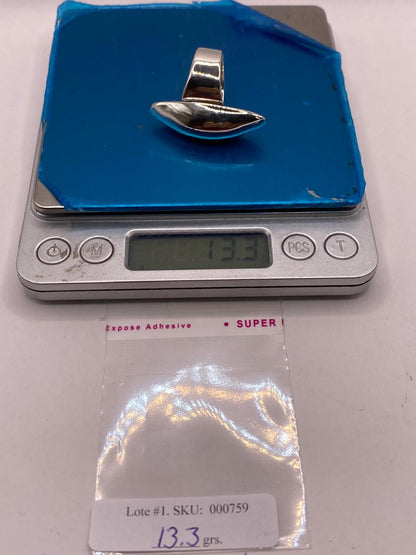 Anillo Artesanal en Plata con Frente Alargado Estilo Escudo, peso en gramos (báscula)
