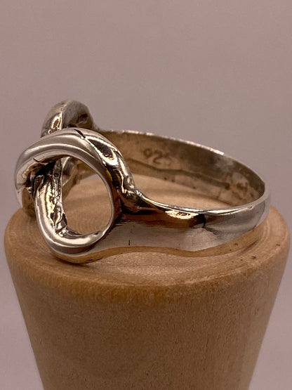 Anillo Artesanal en Plata con Símbolo del Infinito, sello de autenticidad Plata Ley .925